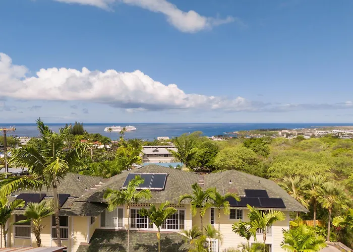Kona Penthouse 2 Bedroom, Relax And Unwind Aloha Style